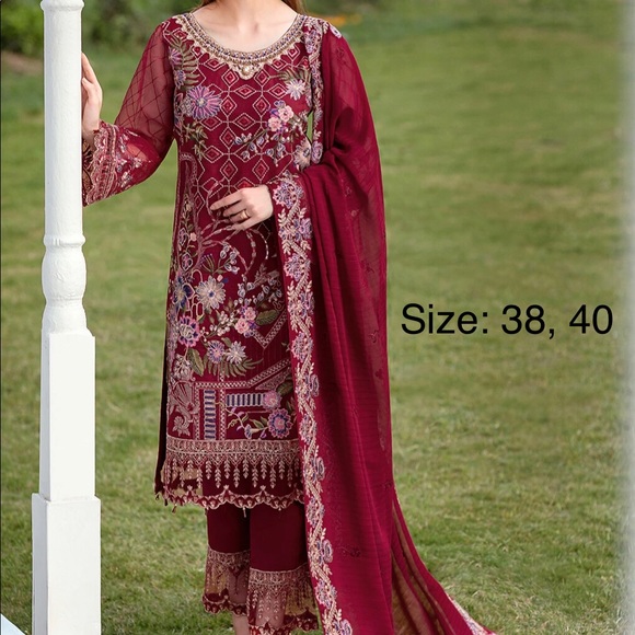 Pakistani Salwar suit available in small and medium size . - Picture 2 of 6